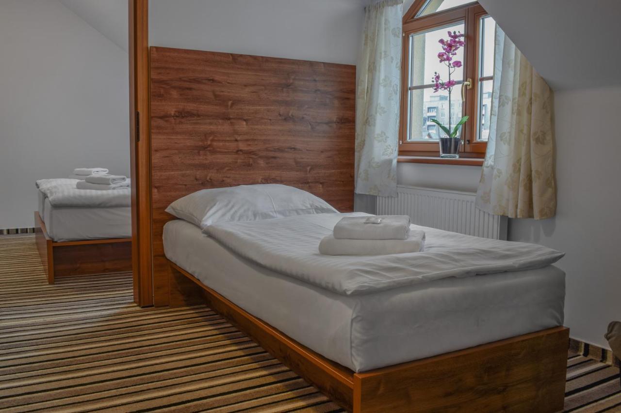Frýdek-Místek Hotel La Rosa מראה חיצוני תמונה